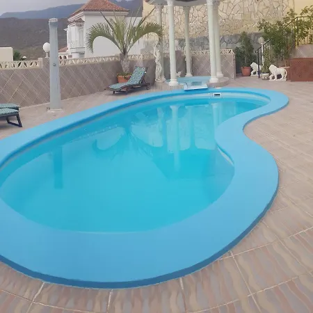 Villa Playa Fanabe Alto * أذيخي